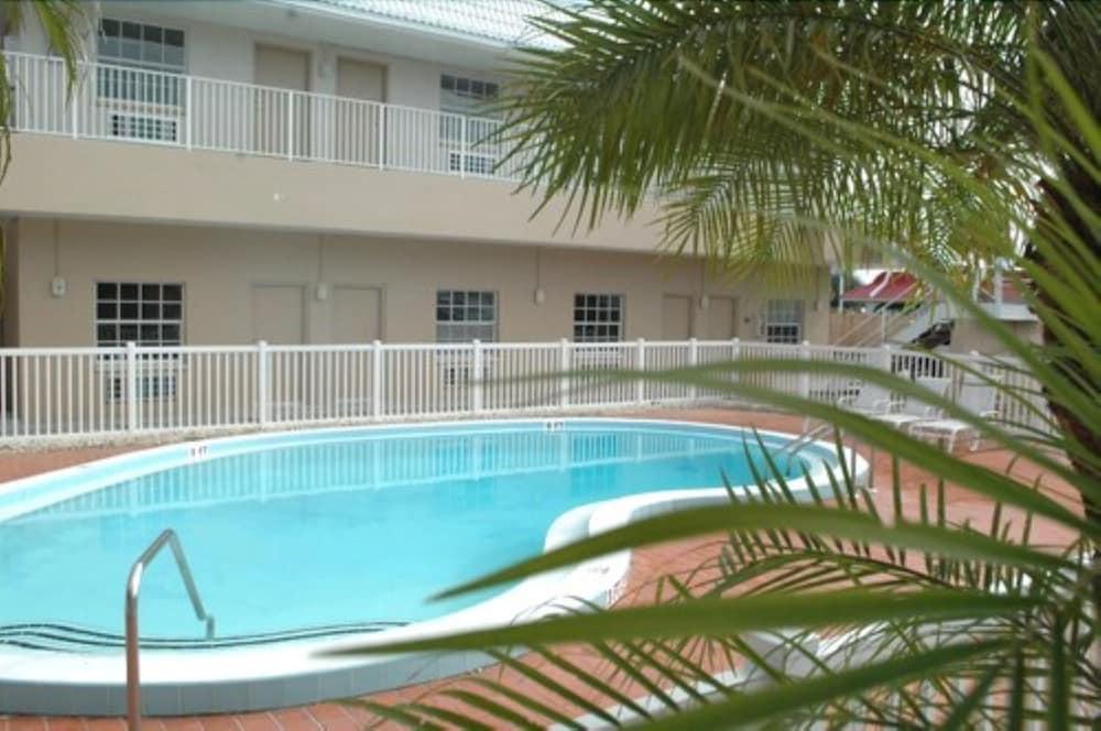 Travelodge By Wyndham Venice Venice Gardens Kültér fotó